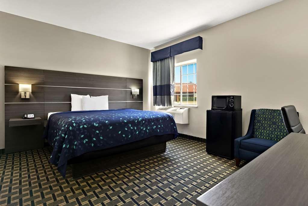 Surestay Plus Hotel By Best Western Tulsa East Номер фото