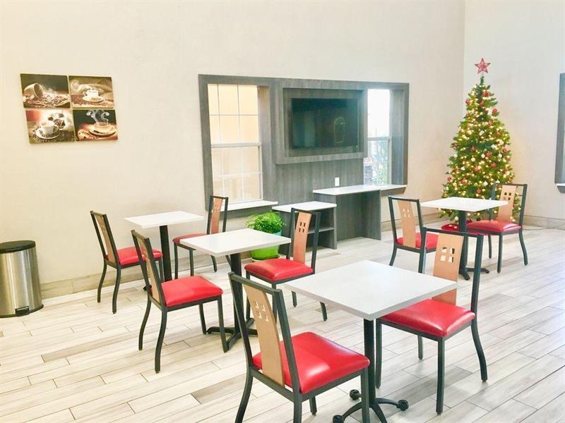 Surestay Plus Hotel By Best Western Tulsa East Экстерьер фото